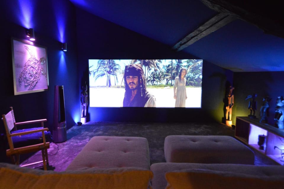 Communal lounge/ TV room, TV and multimedia