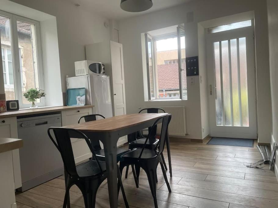 Evasion en Bourgogne avec terrasse privée Apartment in Bourgogne-Franche-Comté