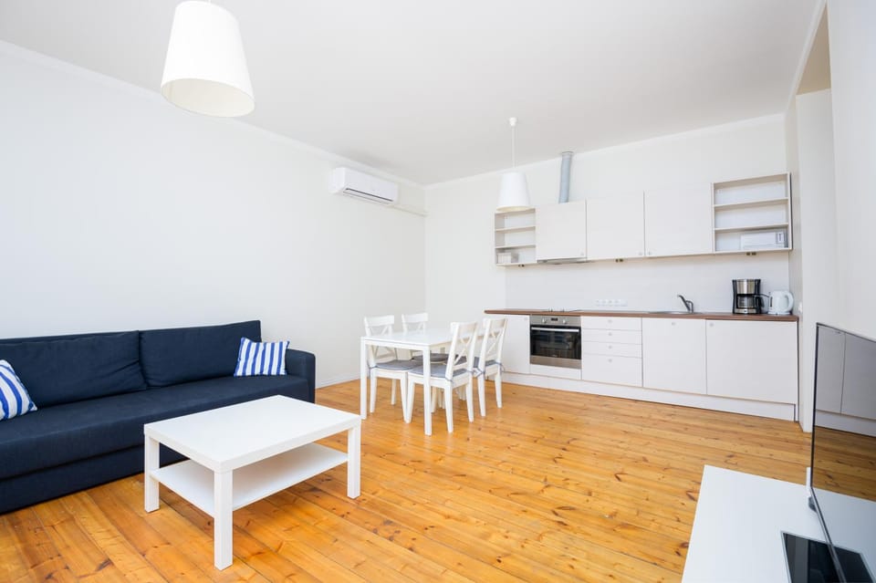 Ringi Heritage Old Town Residences - The Bright & Nordic Apartment - Terrace & Parking Apartment in Estonia