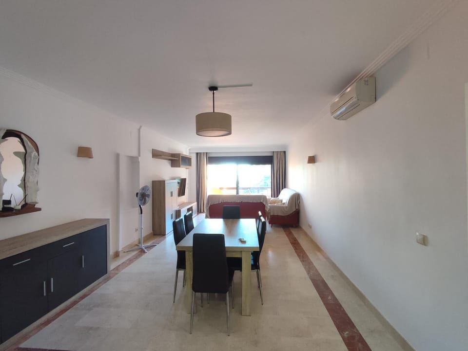 Balcony/Terrace, Kitchen or kitchenette, Living room, air conditioner