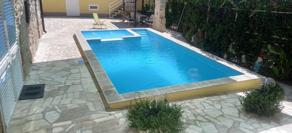 Holiday Home Manda - private pool in mountain near sea House in Split-Dalmatia County