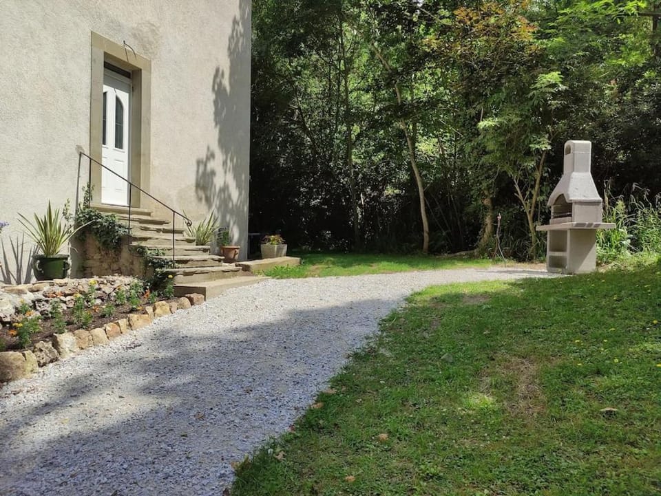 Day, Garden view