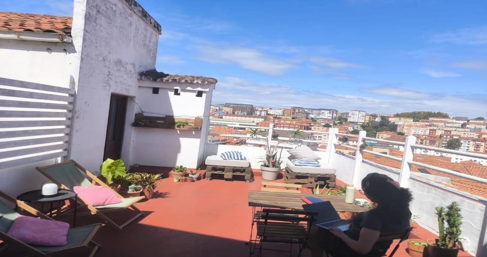 View (from property/room), Balcony/Terrace, City view, Sea view