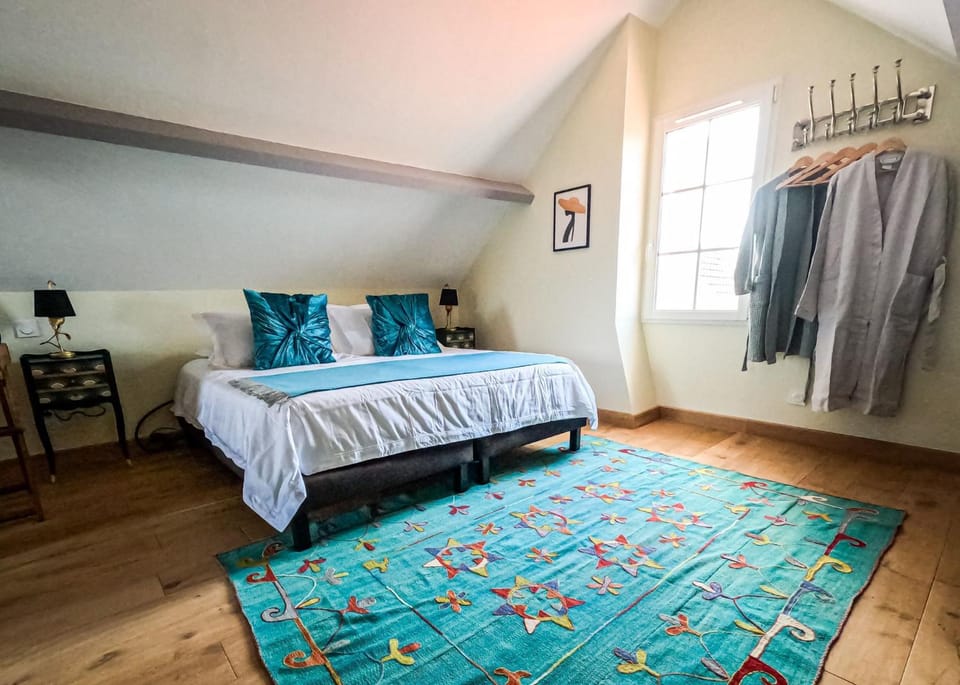 Bed, Bedroom, wardrobe
