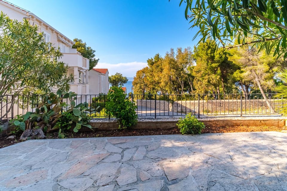 Property building, Garden