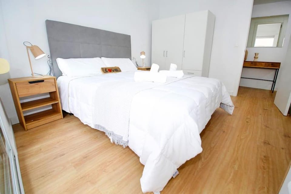 Central apartment in Alicante with AC Apartment in Alicante