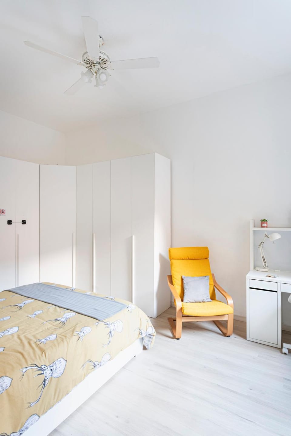 Bed, Bedroom, hair dresser, wardrobe