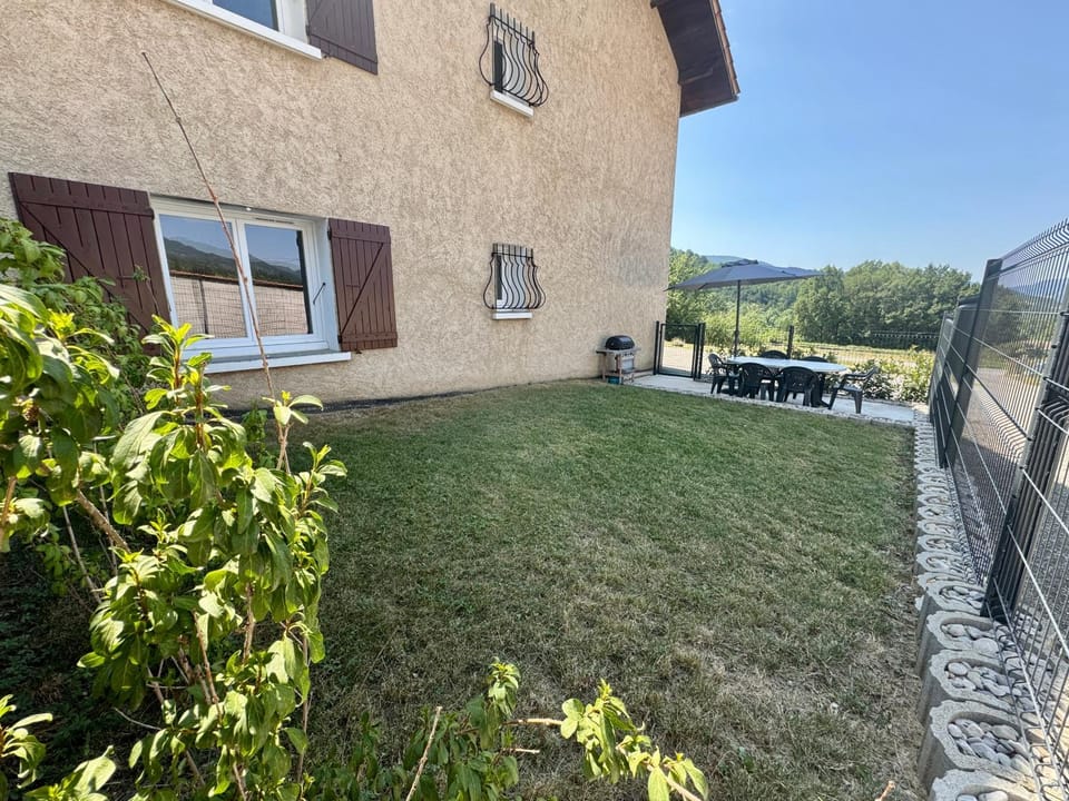BBQ facilities, Garden, Balcony/Terrace