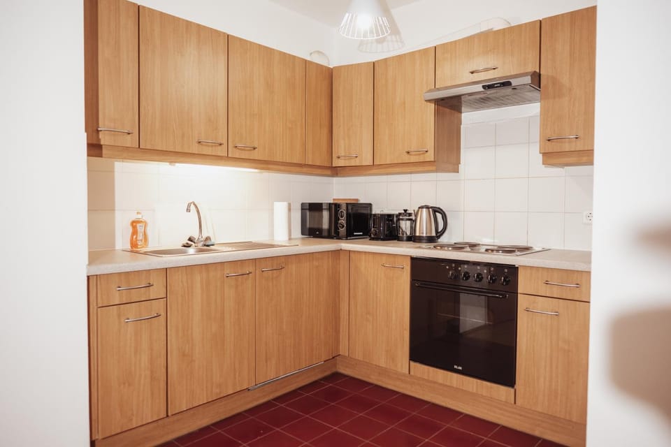 Coffee/tea facilities, Kitchen or kitchenette, minibar, pet friendly, stove, toaster
