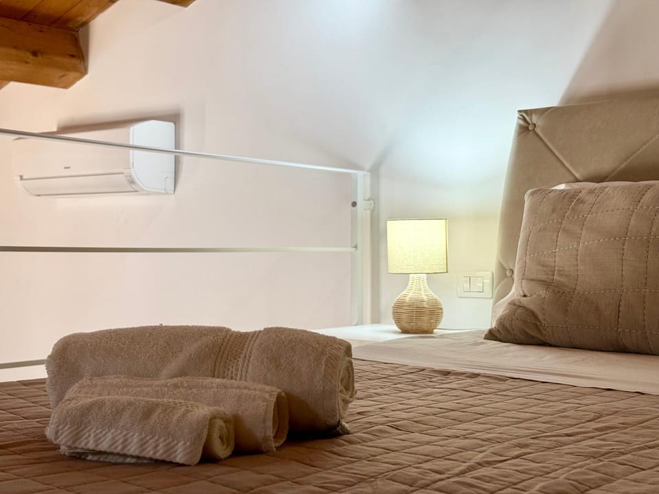 Bed, air conditioner
