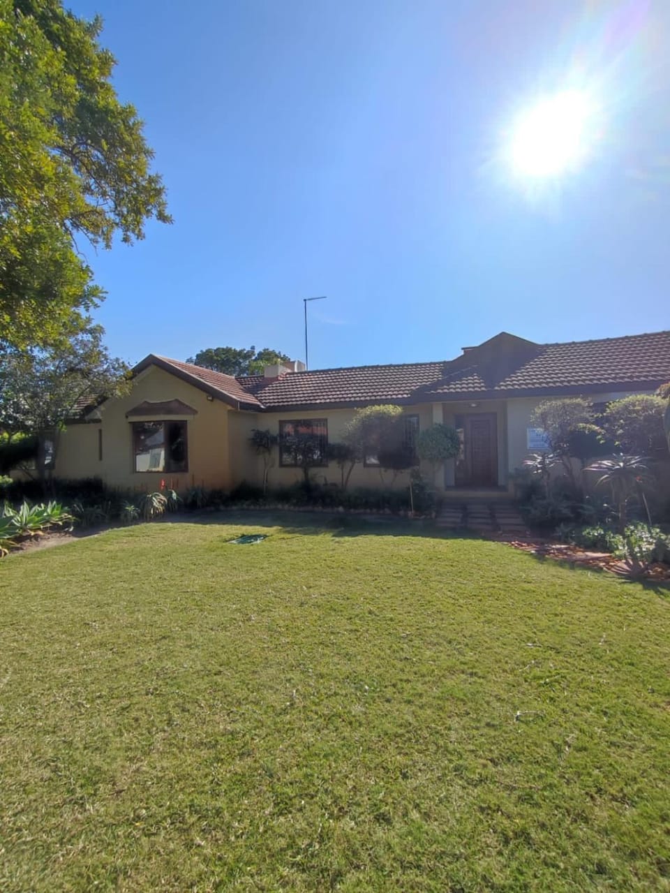 5 BEDROOM CAPE TOWN FAMILY HOME PET FRIENDLY House in Cape Town