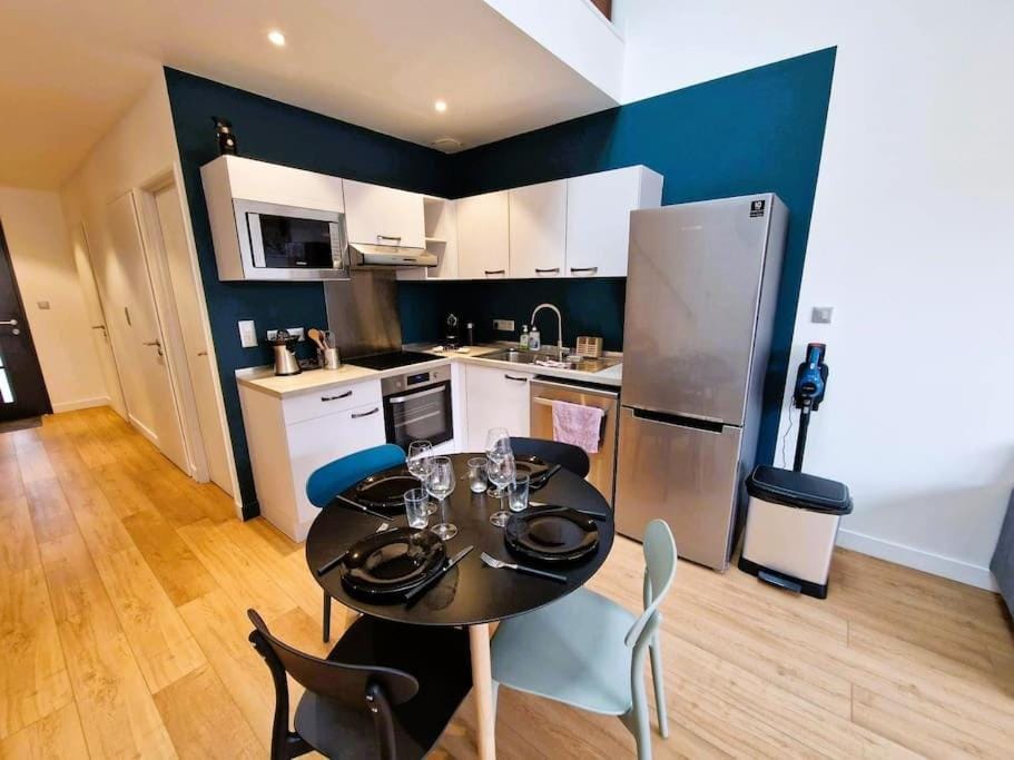 Le Bellay ¤ 2 Chambres ¤ Cour ¤10 mins Centre¤ Apartment in Amiens