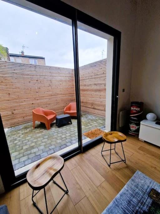 Le Bellay ¤ 2 Chambres ¤ Cour ¤10 mins Centre¤ Apartment in Amiens