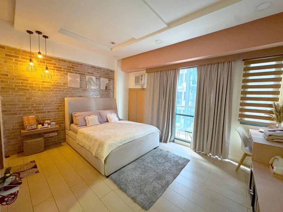 Lovely Unit with free wi-fi & netflix I across Naia T3 airport Apartment in Pasay