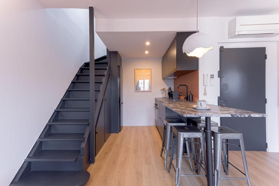 Kitchen or kitchenette, Living room