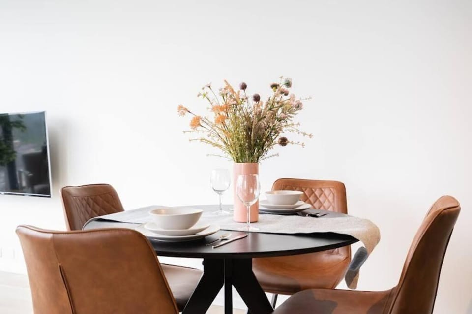 Glamorous 3 bedder Southbank home#2 FREE parking#MSQ19 Apartment in Southbank