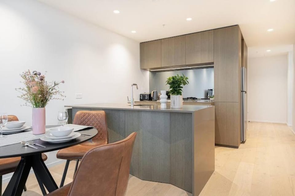 Glamorous 3 bedder Southbank home#2 FREE parking#MSQ19 Apartment in Southbank