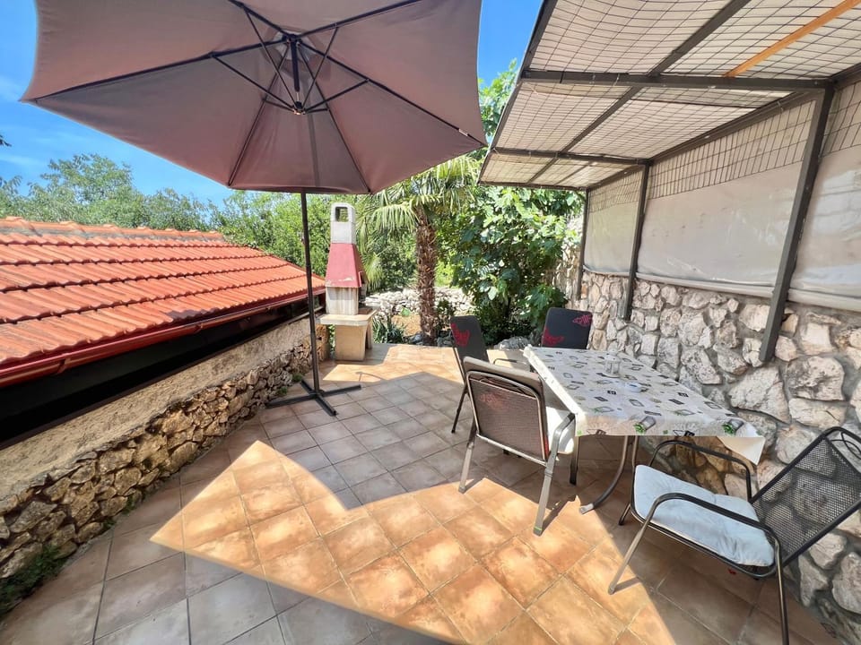 Apartmani Valentina Apartment in Primorje-Gorski Kotar County