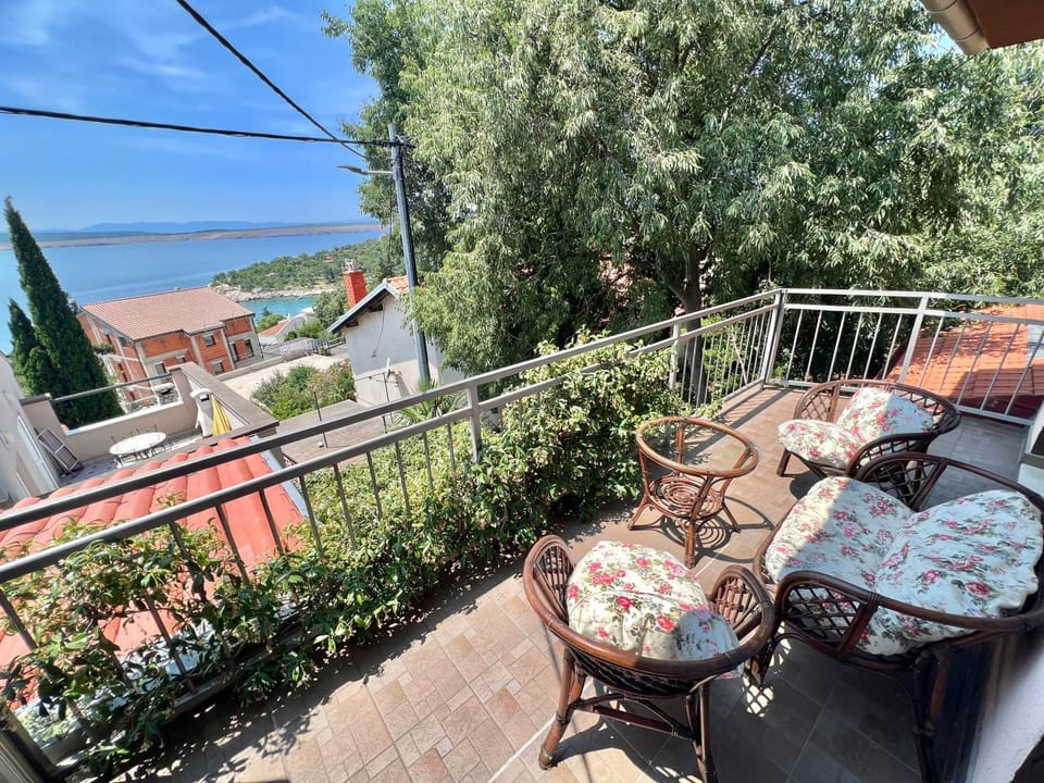 Apartmani Valentina Apartment in Primorje-Gorski Kotar County