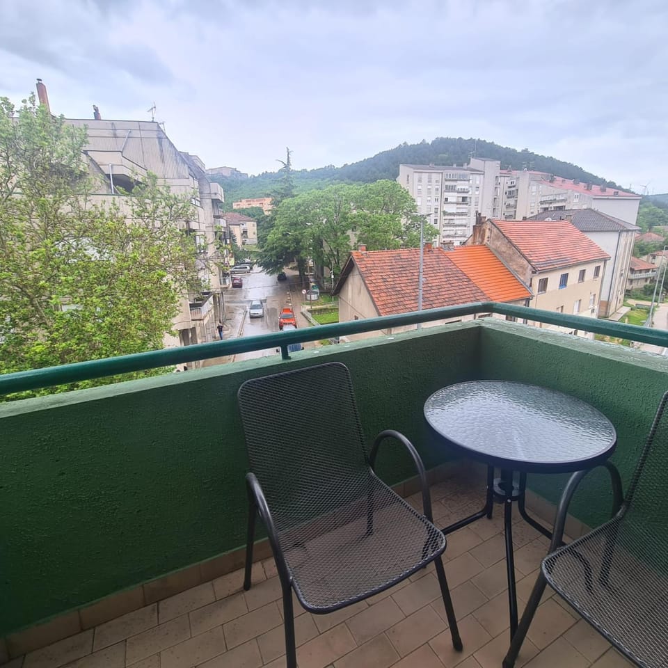 View (from property/room), Balcony/Terrace, City view
