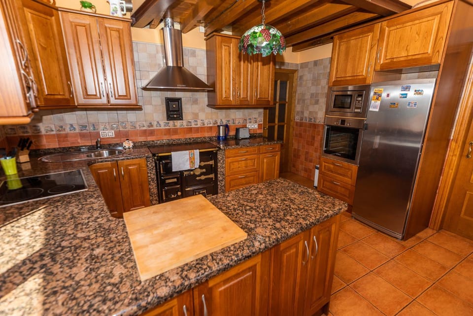 Kitchen or kitchenette, kitchen