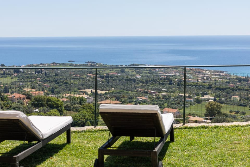 Day, Natural landscape, Sea view, sunbed