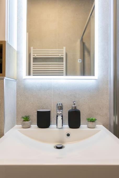Flat4us#cozy#freeparking#5people Apartment in City of Zagreb
