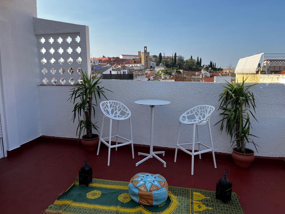 View (from property/room), City view, Landmark view