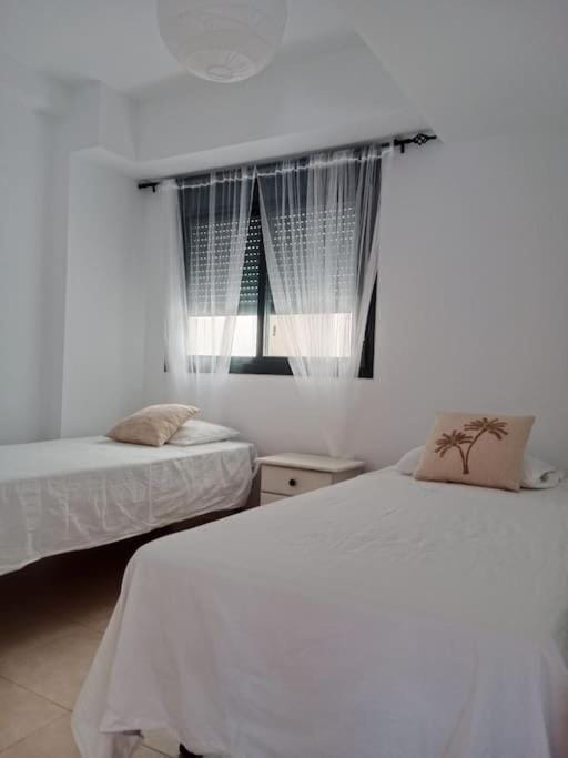 Vera playa Puerto Rey Mar, piscina y ubicación inmejorable Apartment in Andalusia