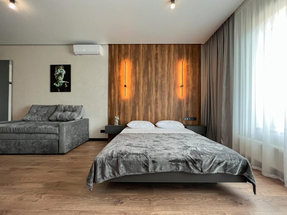 Apartment White Pearl Marinist Apartment in Odessa