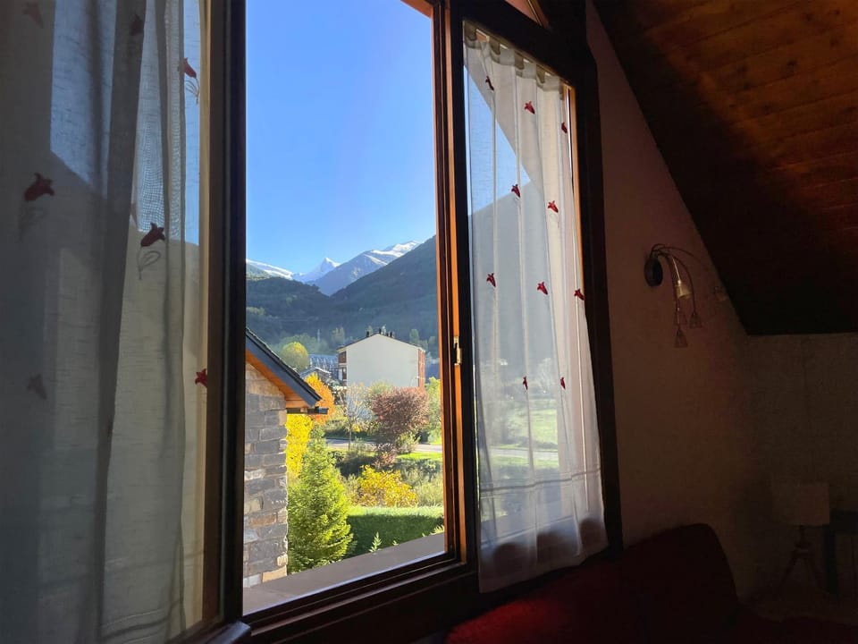 Day, Natural landscape, Mountain view