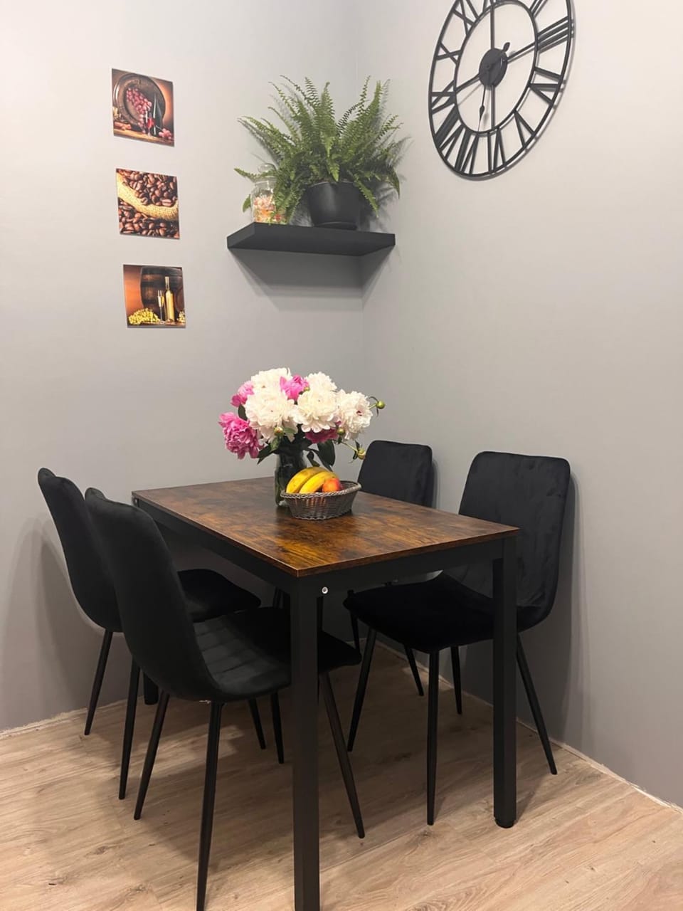 Apartament nad rzeką Apartment in Lower Silesian Voivodeship