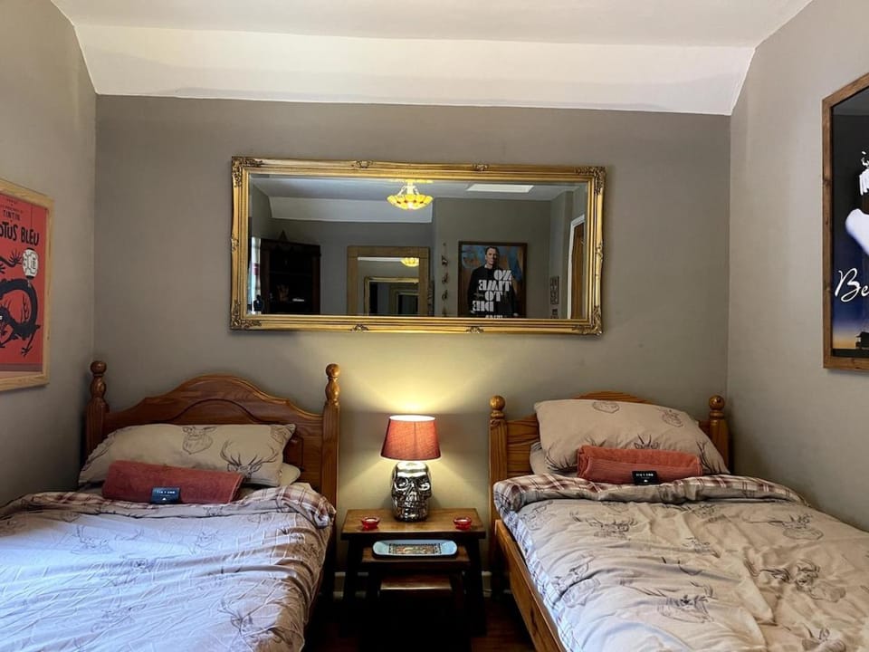 Bed, Bedroom