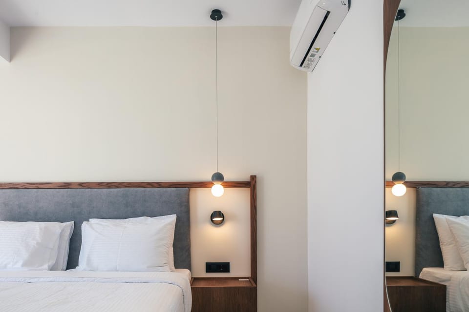 Bed, Bedroom, air conditioner