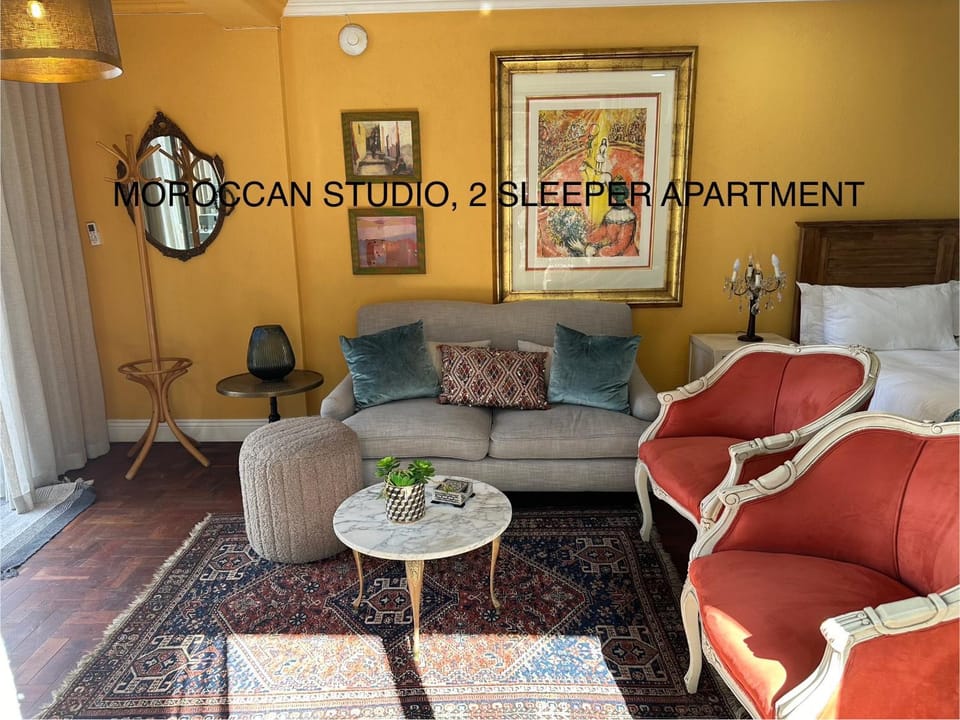 Constantia View Apartments- Luxury Self Catering Apartment in Cape Town