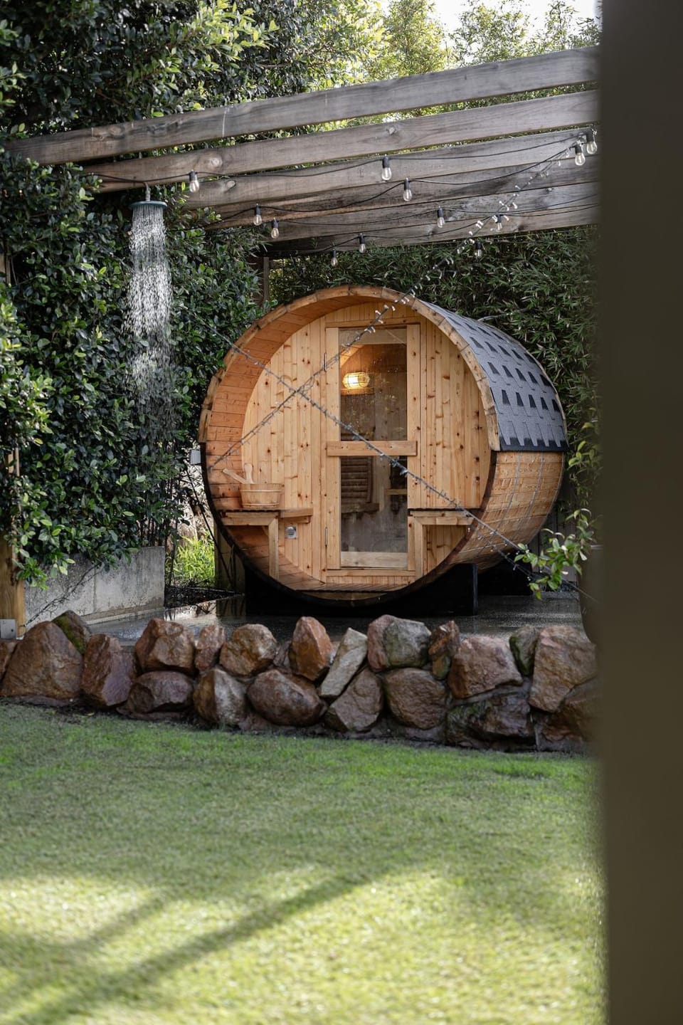 Valley View Home - Barrel Sauna, Woodfired Pizza Oven, Firepit, Kids Playset House in Port Lincoln