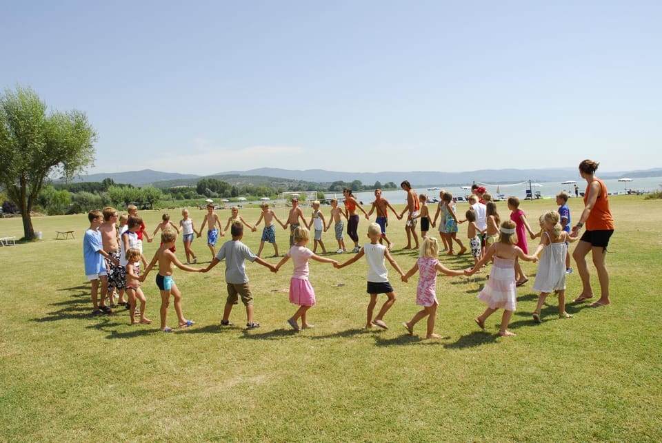 Natural landscape, Lake view, children