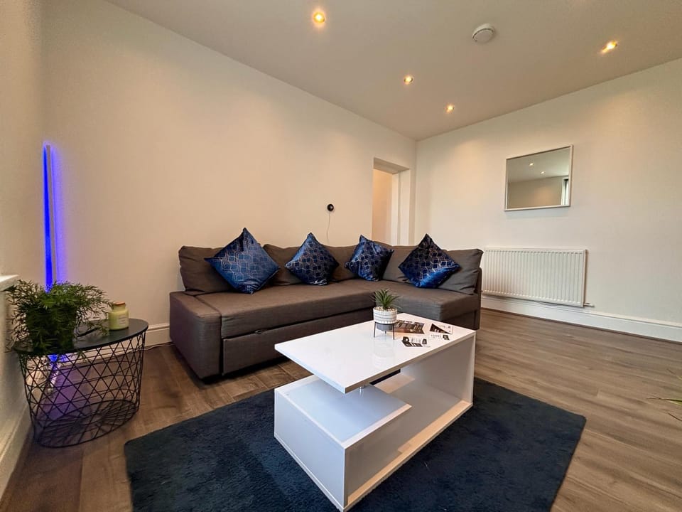 Franks Apt 3 - Sleeps 4 Apartment in Blackpool