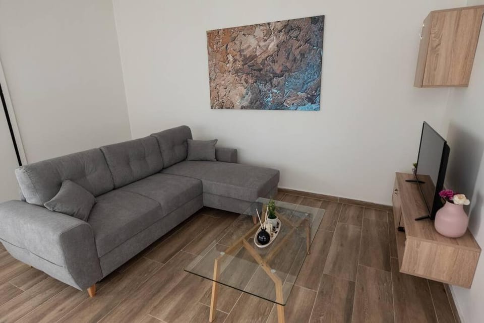 TV and multimedia, Seating area