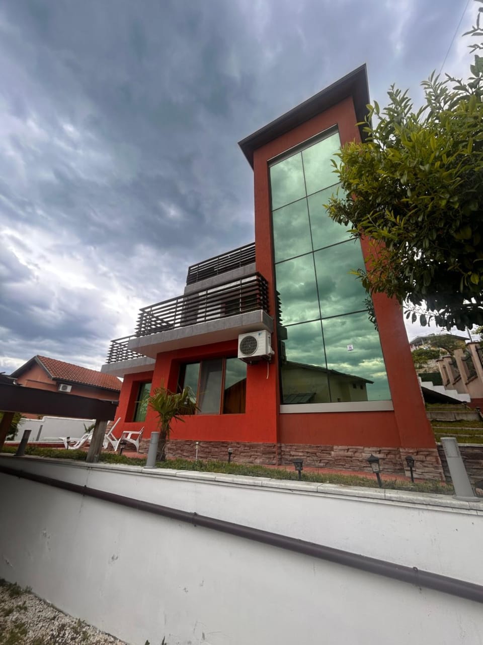 Property building, Day