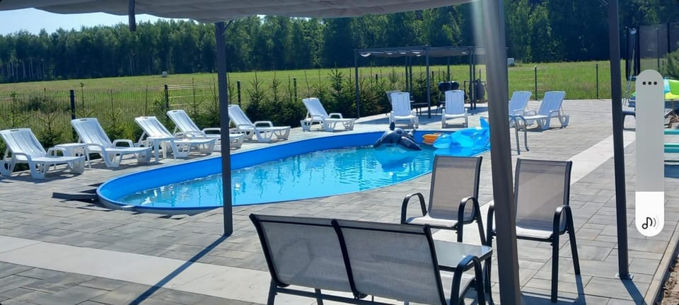 Pool view, Swimming pool, sunbed
