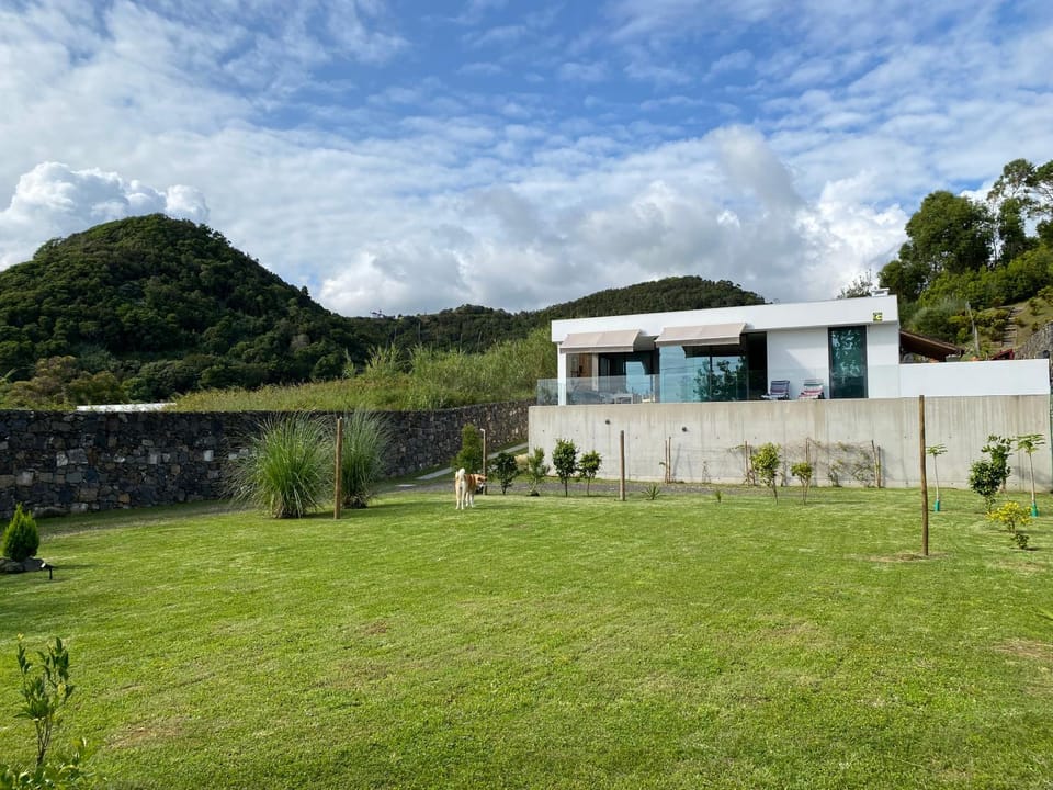 Property building, Day, Garden view, Mountain view