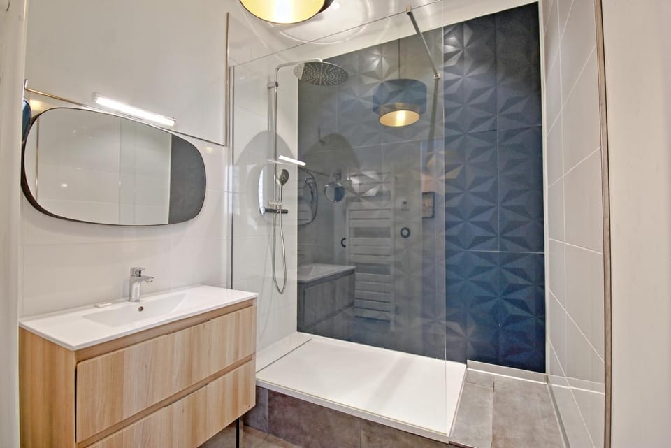 Le Sensas - Climatisation et centre Apartment in Nimes