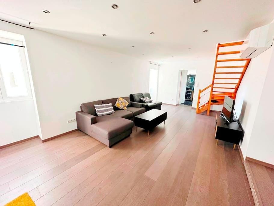 Magnifique duplex de 130 m² à Corte (centre ville) Apartment in Corsica