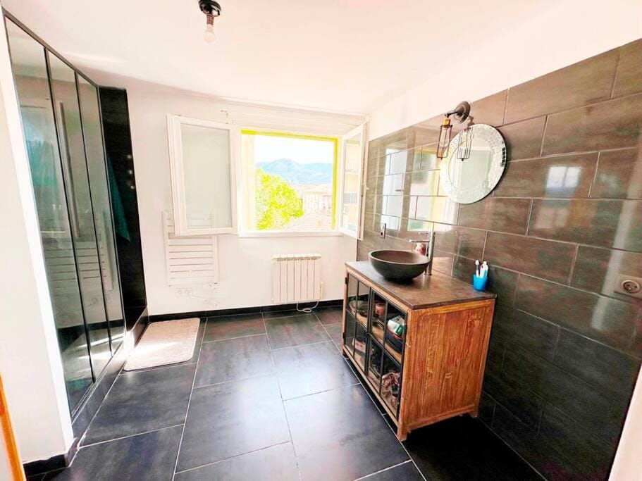 Magnifique duplex de 130 m² à Corte (centre ville) Apartment in Corsica