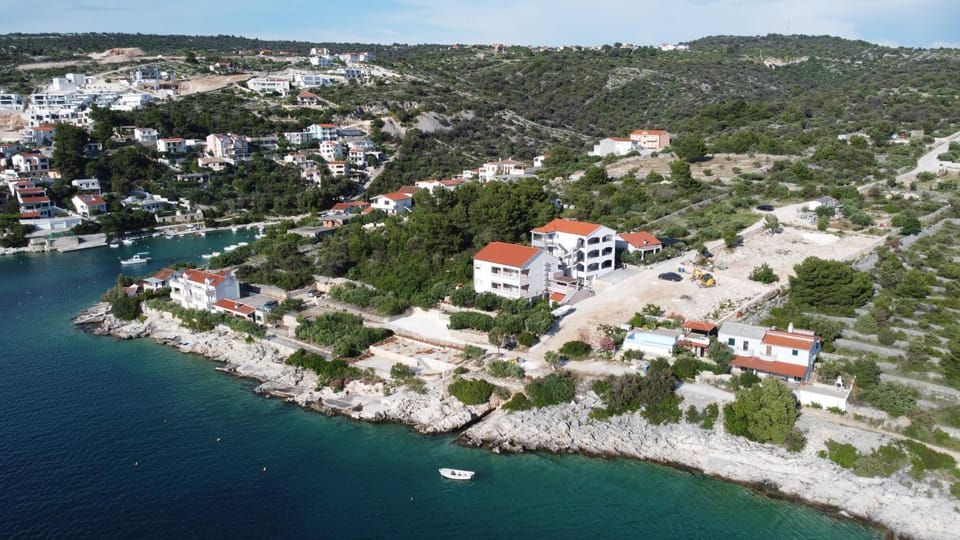 Property building, Neighbourhood, Bird's eye view, Beach