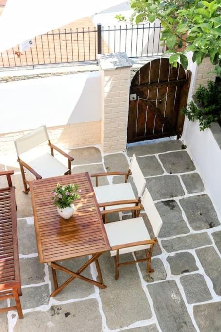 Traditional House Mataki Apartment in Skiathos