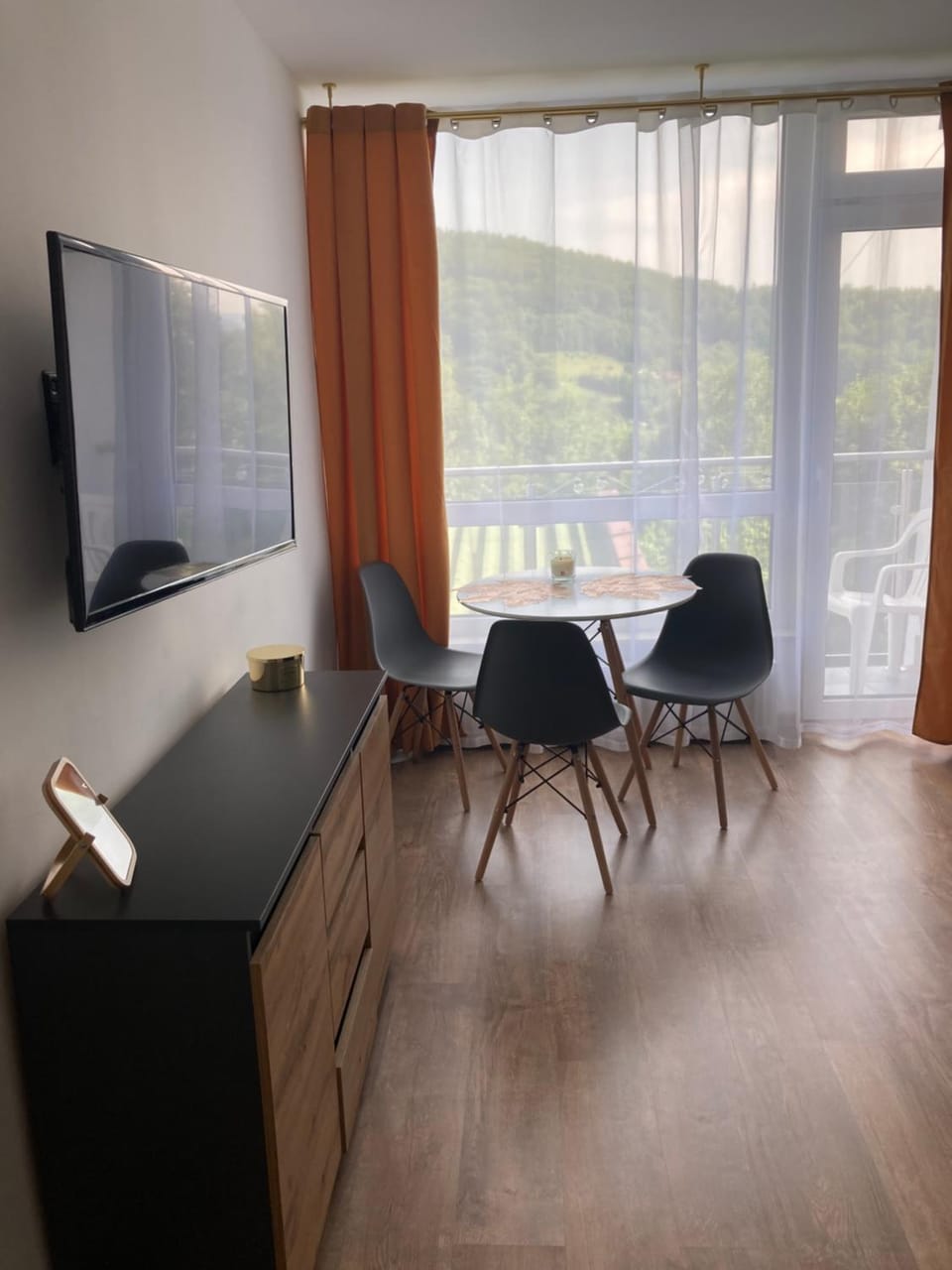 Lemon Apartment in Czechia