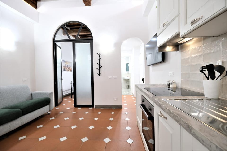 Kitchen or kitchenette, Dining area, dishwasher, minibar, pet friendly, stove