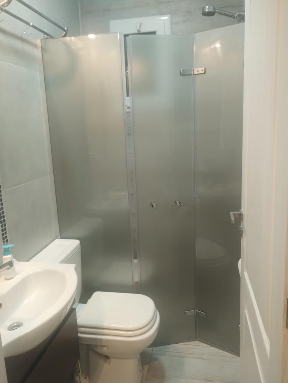 Shower, Toilet, Bathroom